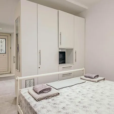 Paravento Lux By Corfuescapes * Corfu (city)